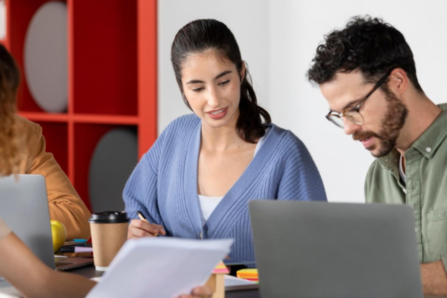 Análisis de datos bancarios y metodologías innovadoras en educación financiera